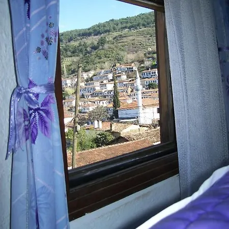 Konukevi Dionysos Selçuk